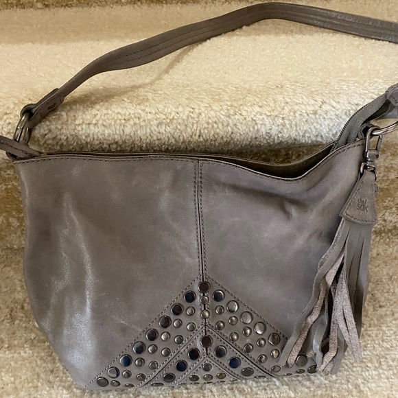 Gray the Sak distressed leather look shoulder bag. - Picture 1 of 6